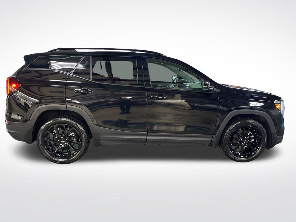 Used 2023 GMC Terrain SLT w/ Elevation Edition AWD/4WD image 7