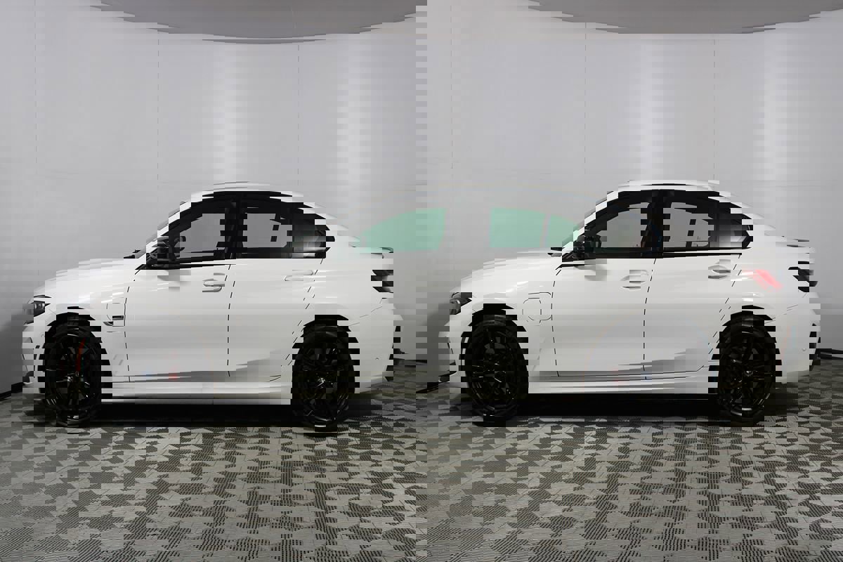 Used 2023 BMW 330e w/ M Sport Package image 32