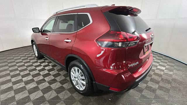 Used 2020 Nissan Rogue S FWD video 4