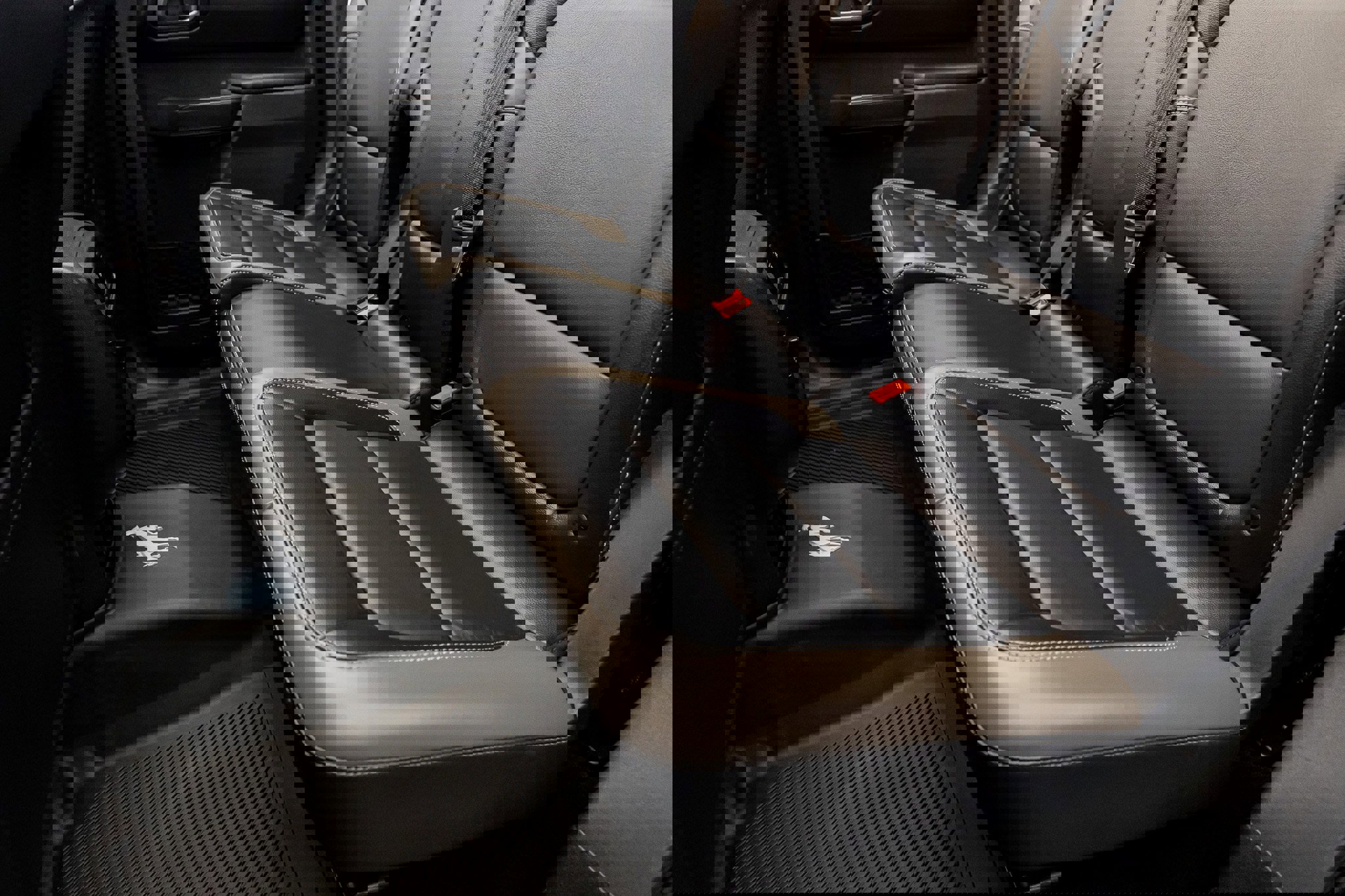 Used 2025 Ford Bronco Outer Banks image 40