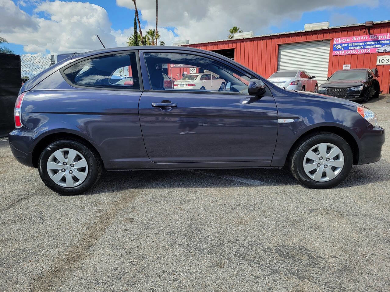 Used 2011 Hyundai Accent GS image 7