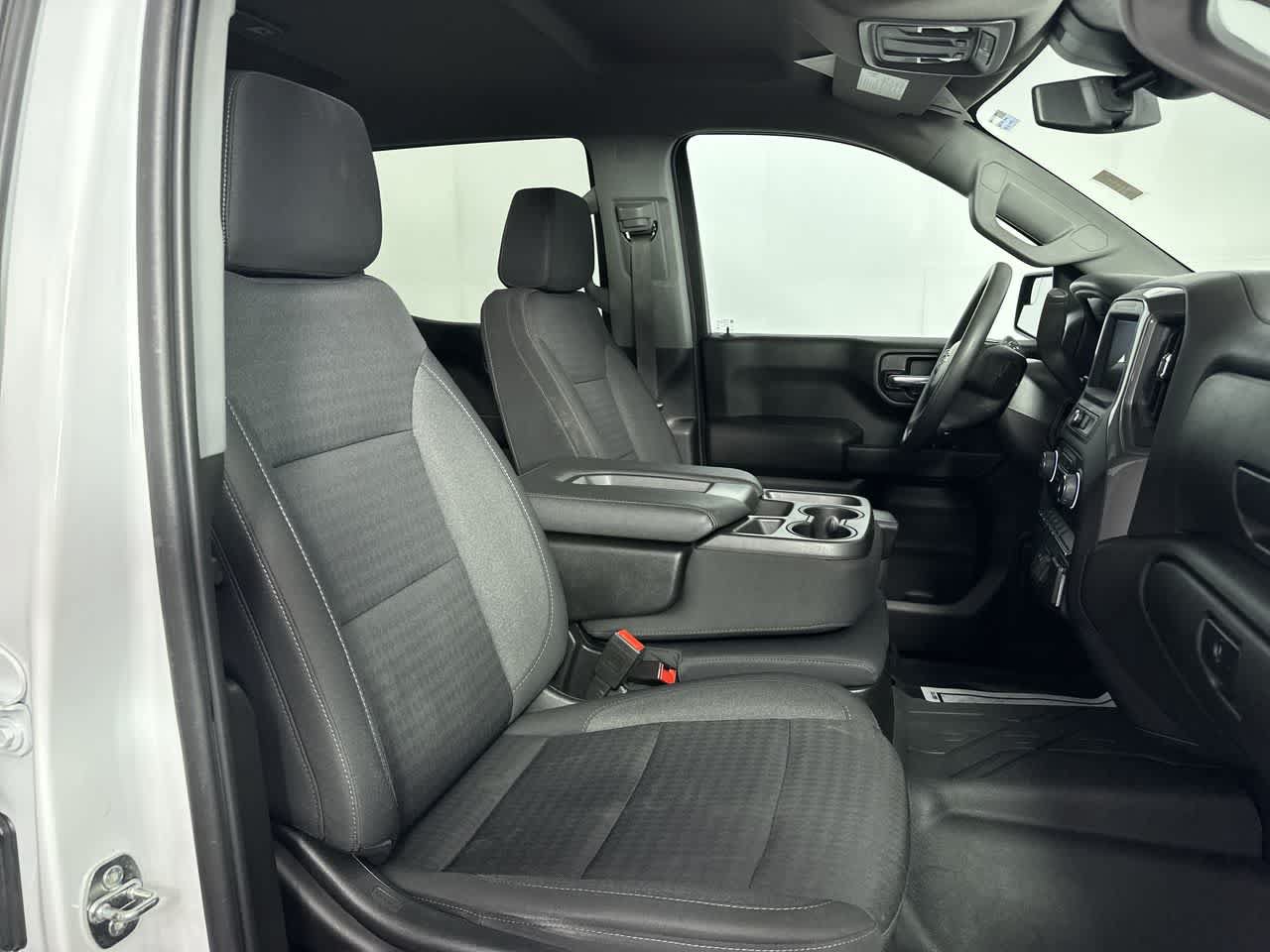 Used 2022 Chevrolet Silverado 1500 Custom AWD/4WD image 19