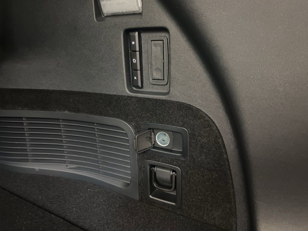Used 2026 Lincoln Aviator Reserve image 34