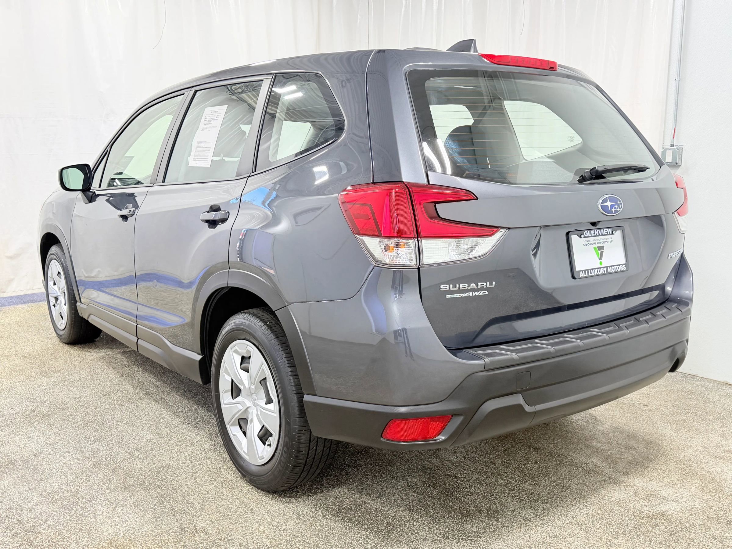 Used 2020 Subaru Forester AWD/4WD image 6