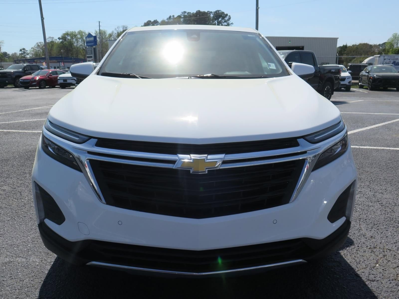 Used 2024 Chevrolet Equinox LT FWD image 9