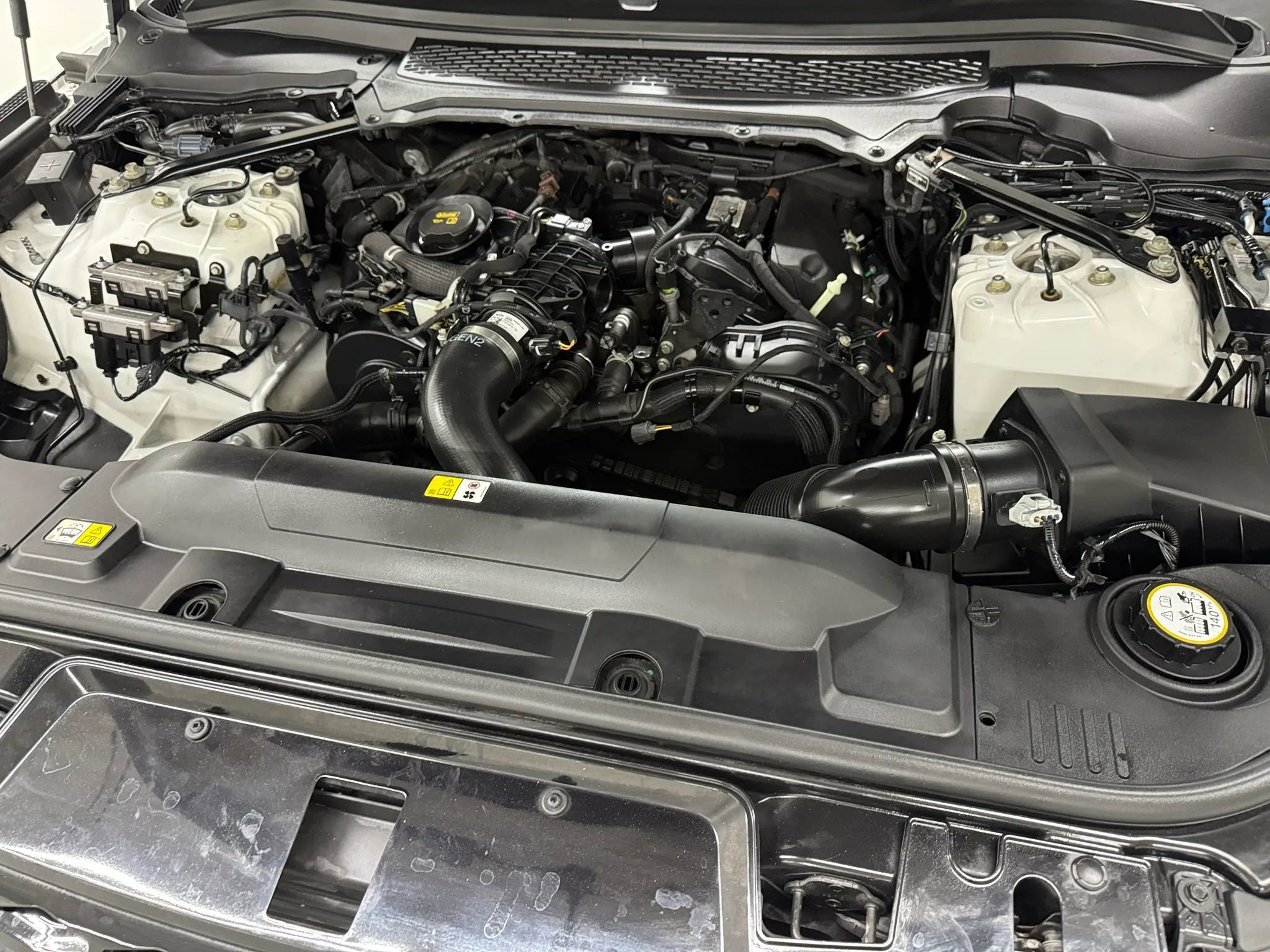 Used 2016 Land Rover Range Rover Sport SE image 51