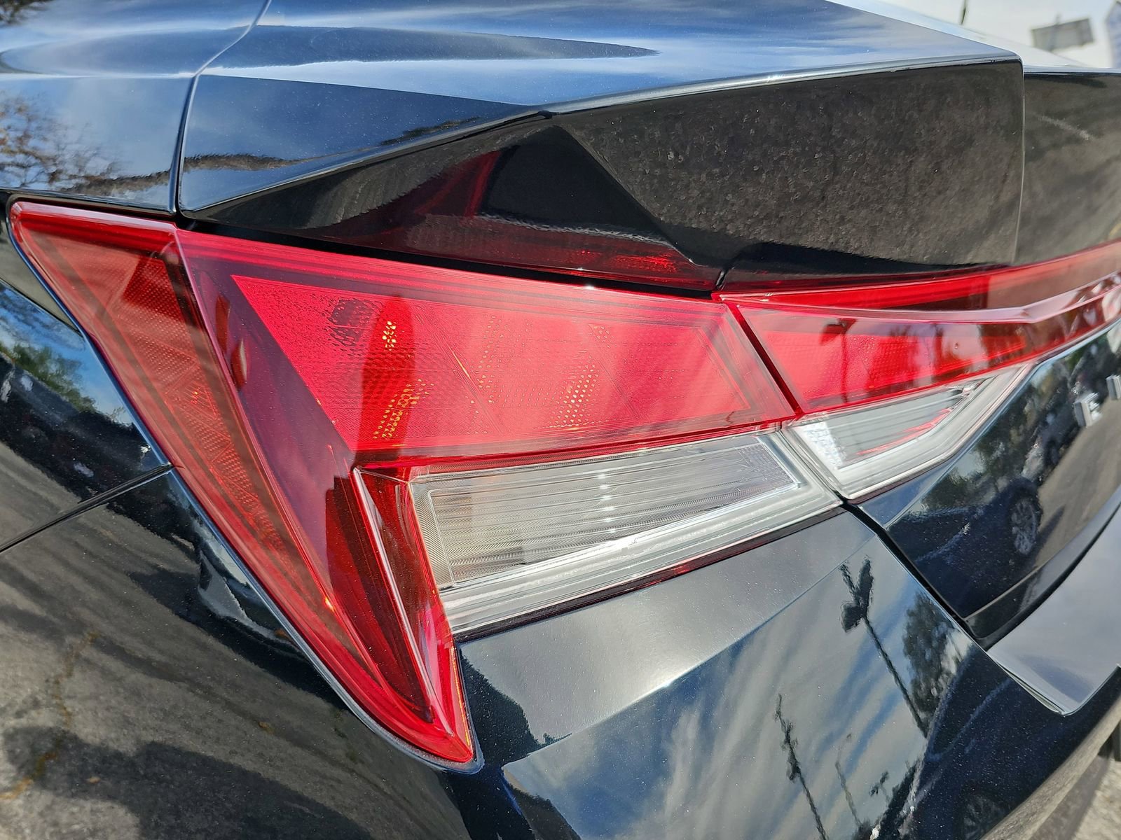 Certified 2023 Hyundai Elantra SEL image 38