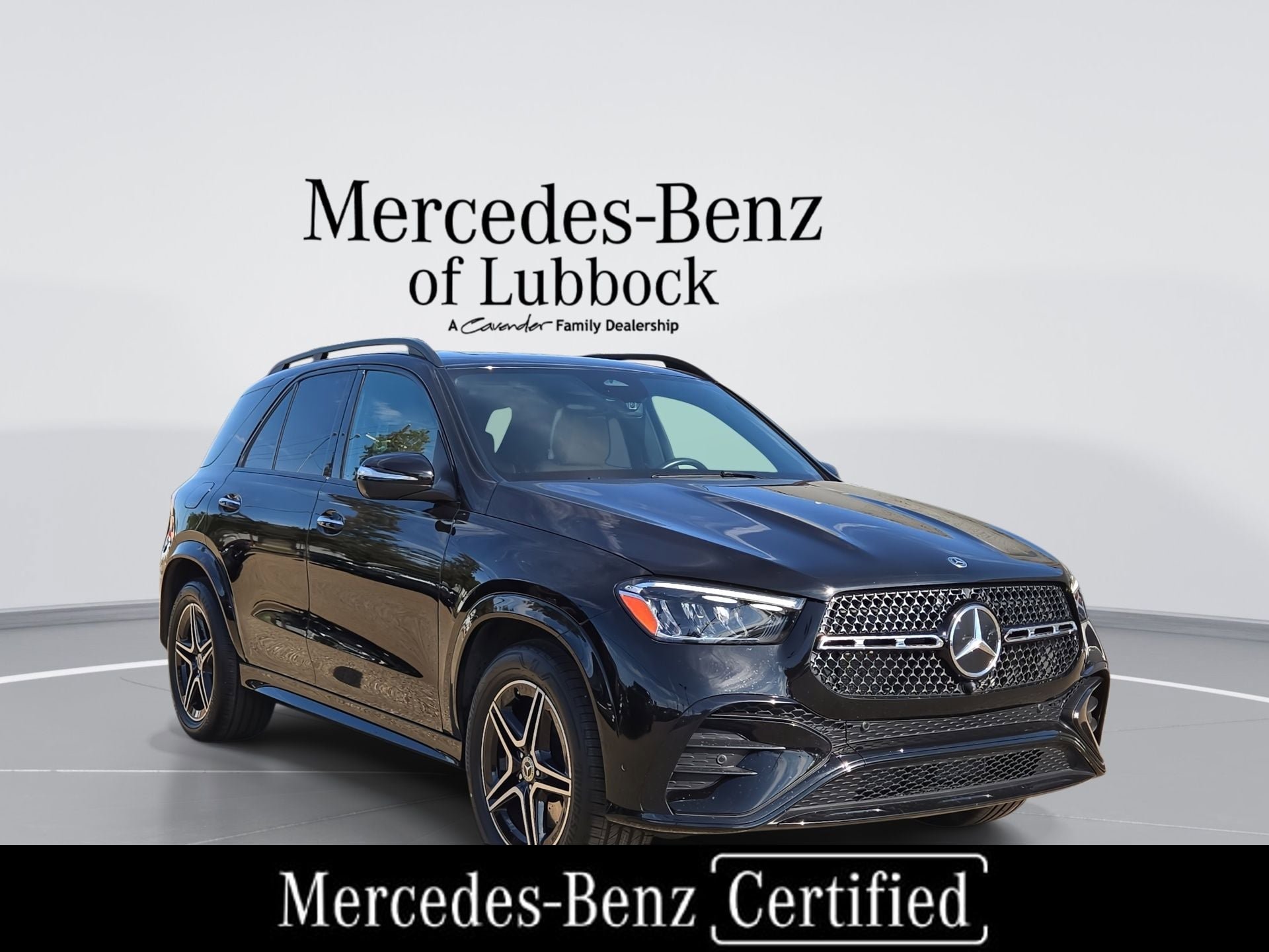 Used 2024 Mercedes-Benz GLE 450e 4MATIC image 1