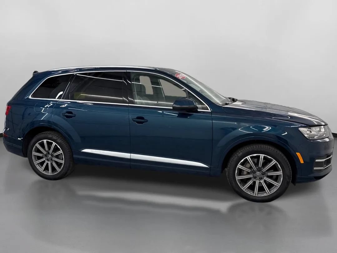 Used 2018 Audi Q7 3.0T Prestige AWD/4WD image 11