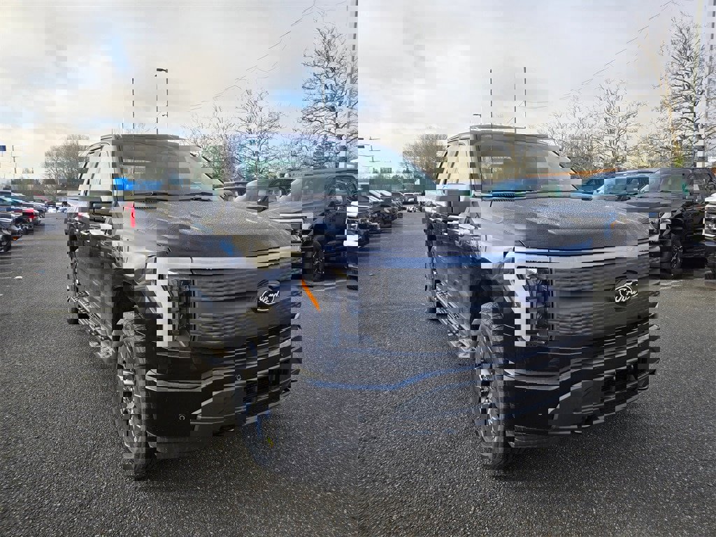 New 2025 Ford F150 Lightning Flash image 3
