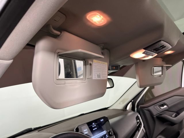 Used 2023 Nissan Rogue SL w/ SL Premium Package FWD image 37
