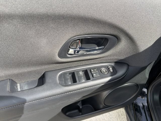 Used 2020 Honda HR-V LX image 15