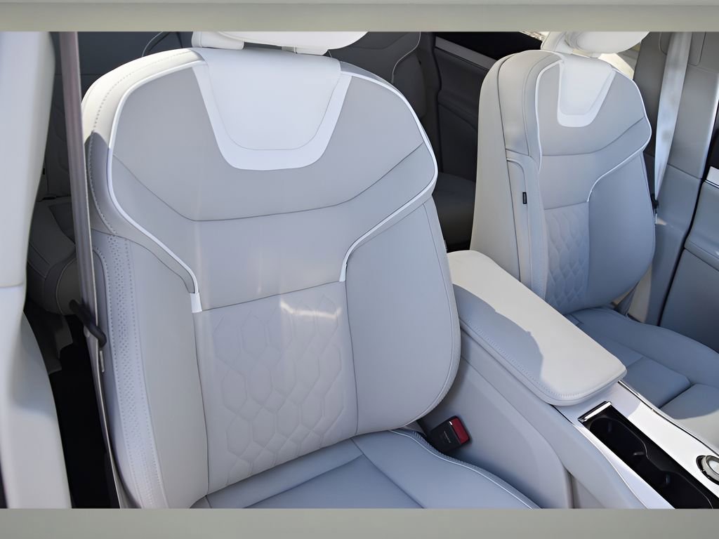 Used 2025 Volvo EX90 Ultra image 32