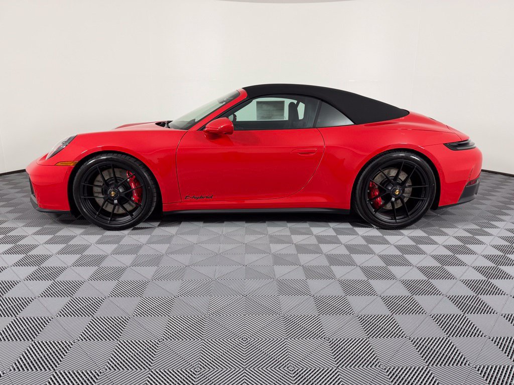 New 2026 Porsche 911 Carrera GTS RWD image 2
