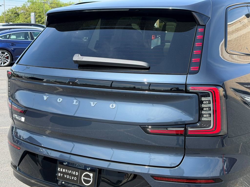 Used 2025 Volvo EX90 Ultra AWD/4WD image 11