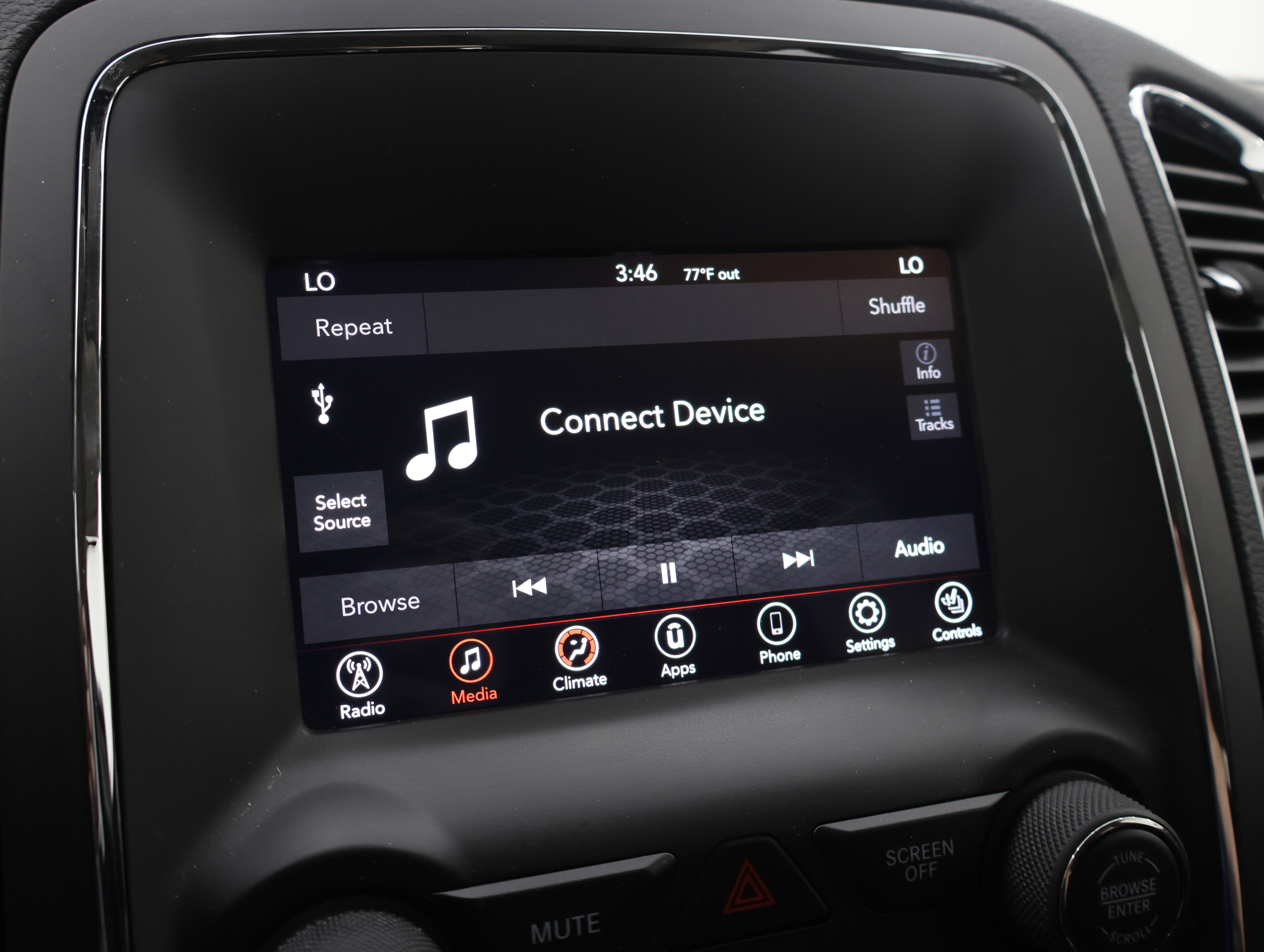 Used 2018 Dodge Durango SXT w/ Quick Order Package 2BB AWD/4WD image 44