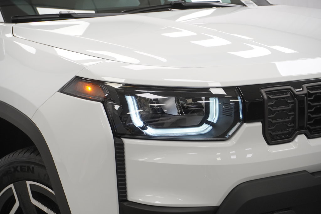 New 2026 Jeep Cherokee Laredo AWD/4WD image 5