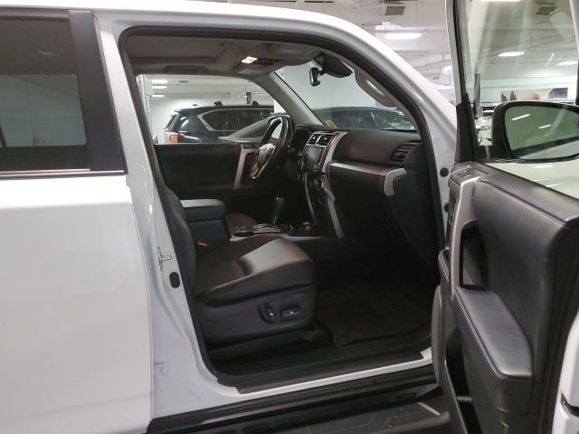 Used 2024 Toyota 4Runner SR5 Premium w/ Moonroof Package AWD/4WD image 34
