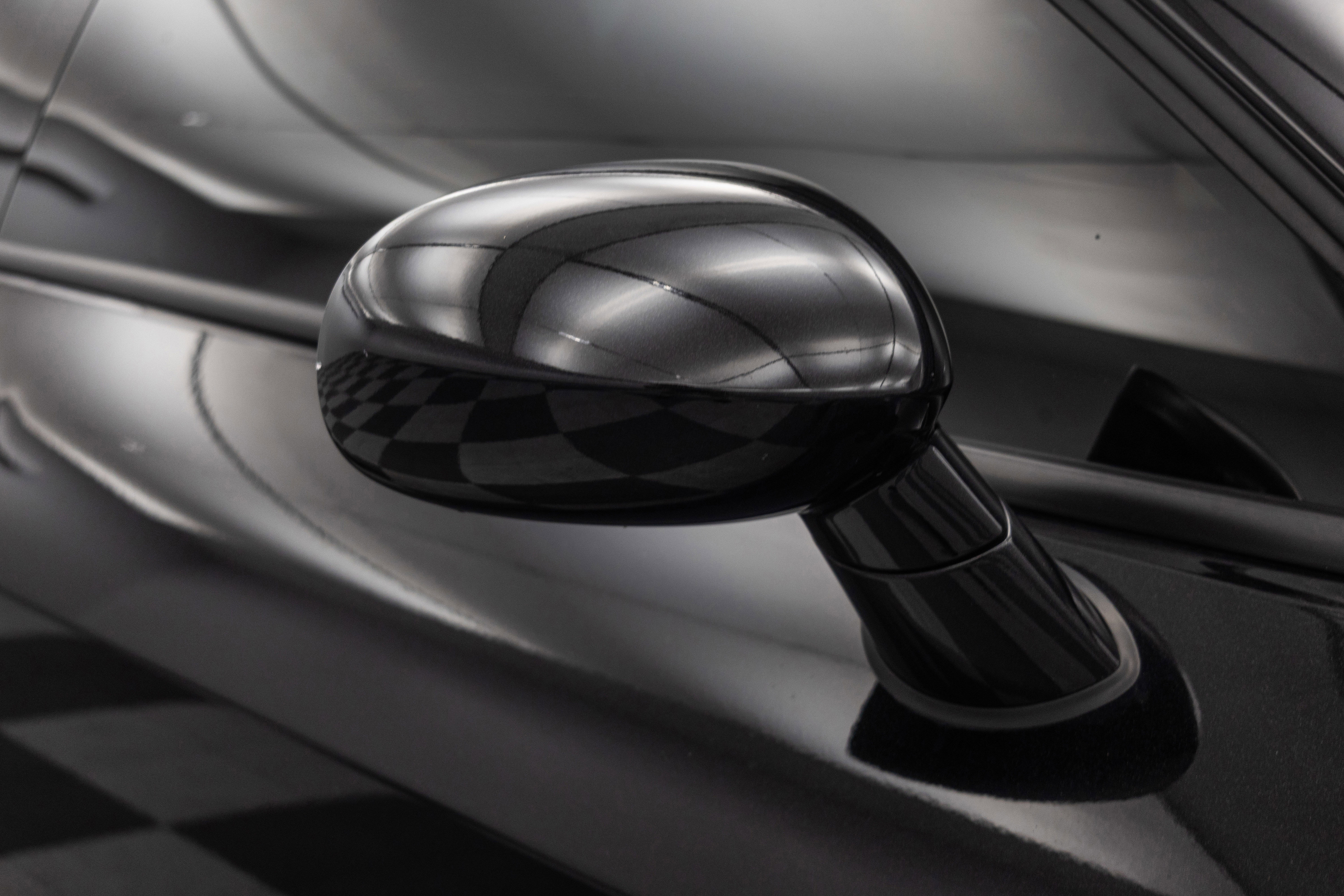 Used 2015 Dodge Challenger SRT Hellcat image 19