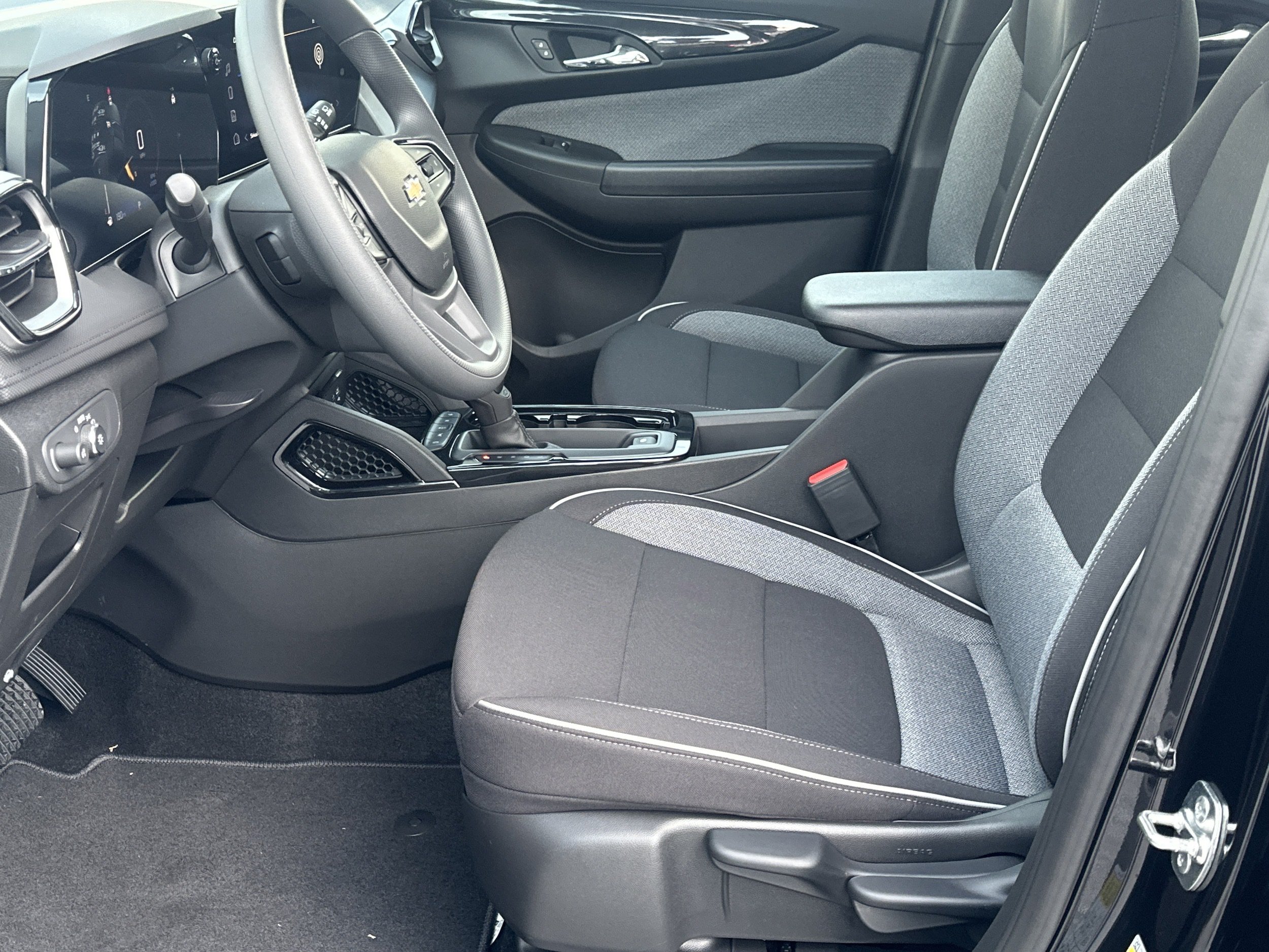 New 2026 Chevrolet TrailBlazer LS FWD image 8
