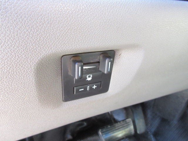 Used 2011 GMC Sierra 3500 W/T RWD image 17