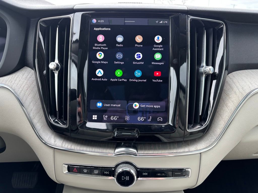 Certified 2023 Volvo XC60 B5 Plus w/ Climate Package image 10