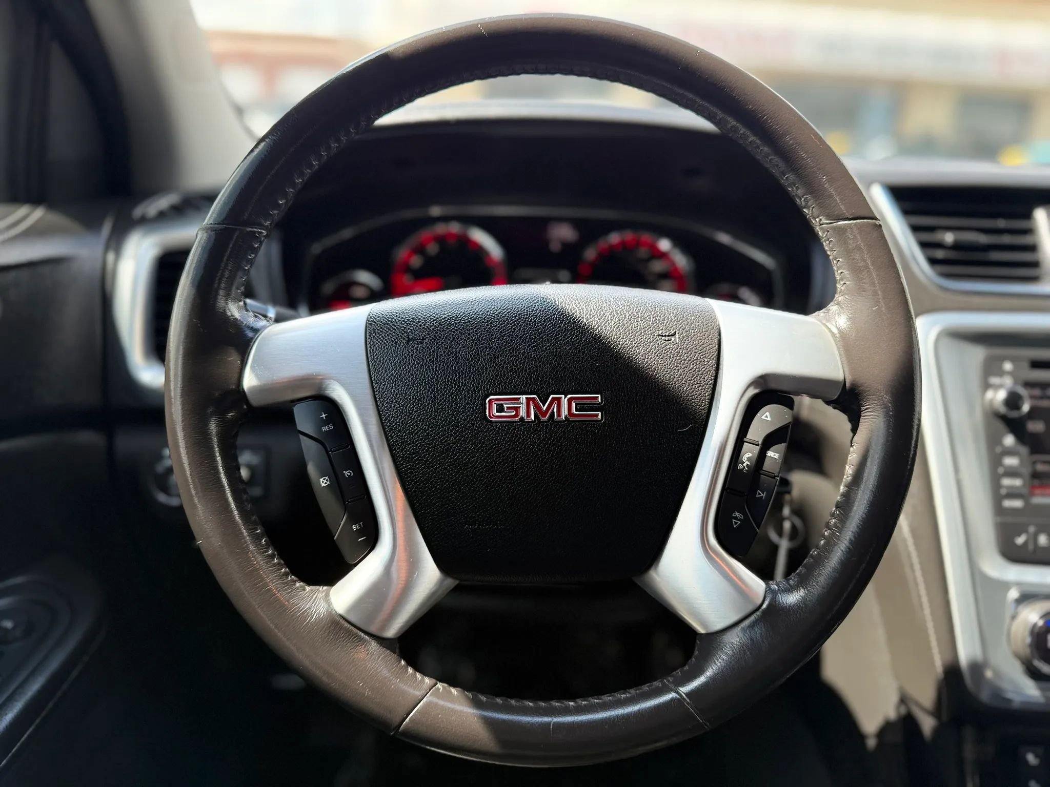 Used 2015 GMC Acadia SLT FWD image 38