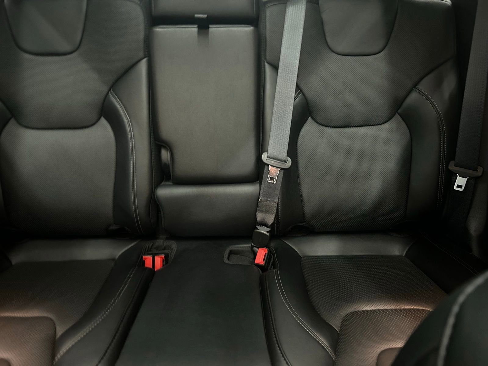 Certified 2021 Jeep Cherokee Latitude Lux w/ Sun & Sound Group image 21