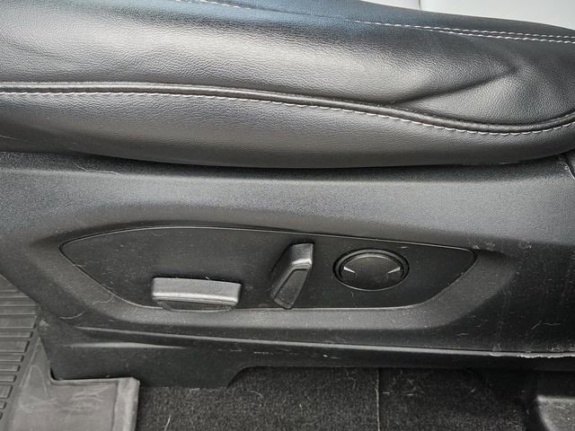 Used 2023 Ford Explorer XLT w/ Equipment Group 202A image 31