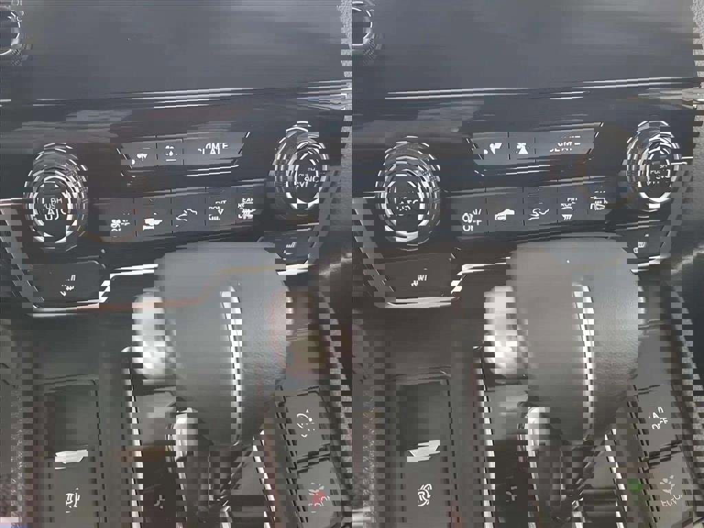 Used 2022 Honda CR-V Touring image 13