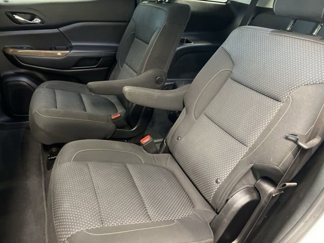 Used 2022 GMC Acadia SLE w/ Driver Convenience Package image 27