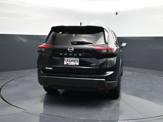 Used 2025 Nissan Rogue SV AWD/4WD image 8