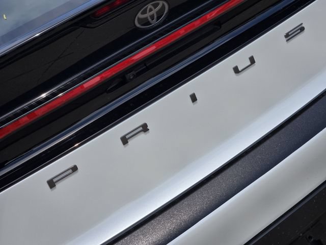 New 2027 Toyota Prius XLE FWD image 9