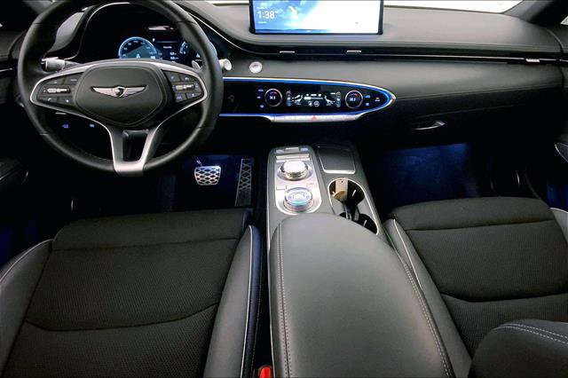 Used 2023 Genesis GV70 2.5T w/ Sport Prestige Package image 16