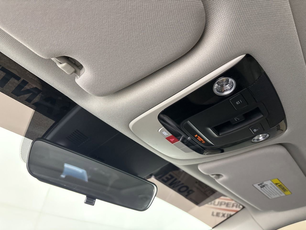 Used 2025 Kia Sorento S w/ Panoramic Sunroof Package FWD image 19
