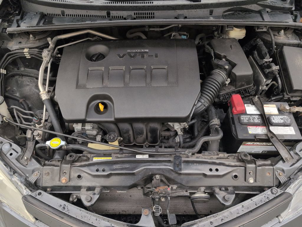 Used 2019 Toyota Corolla SE FWD image 37