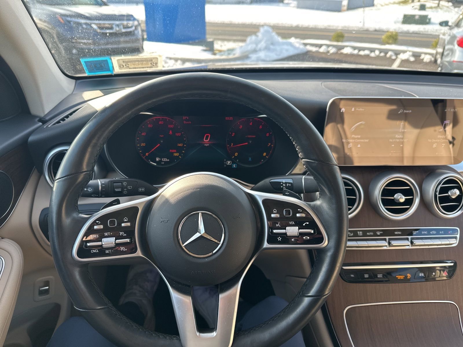 Used 2022 Mercedes-Benz GLC 300 4MATIC image 12