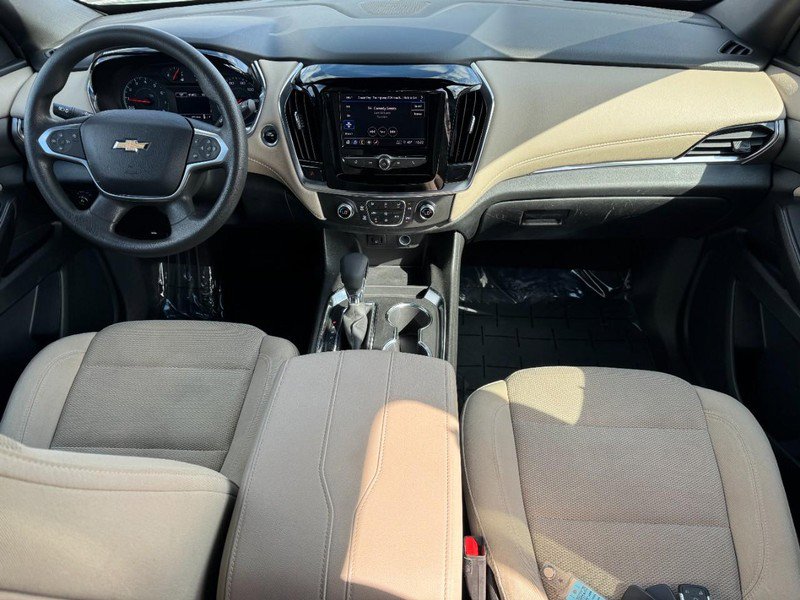 Used 2023 Chevrolet Traverse LS image 12