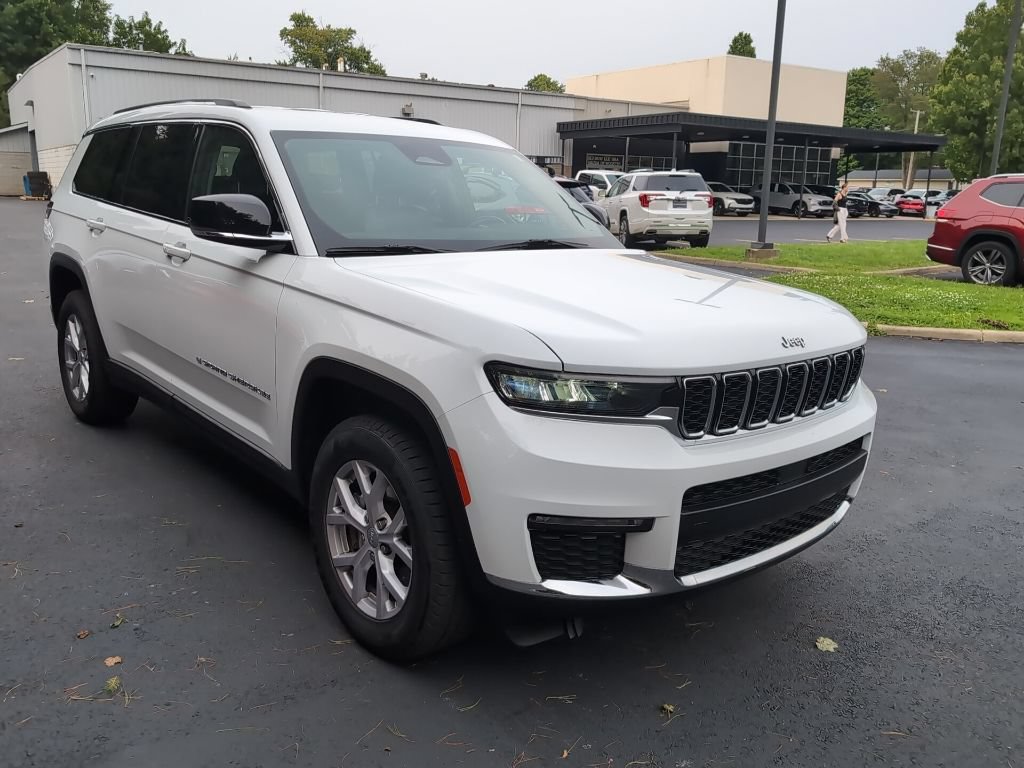 Used 2021 Jeep Grand Cherokee L Limited AWD/4WD image 2