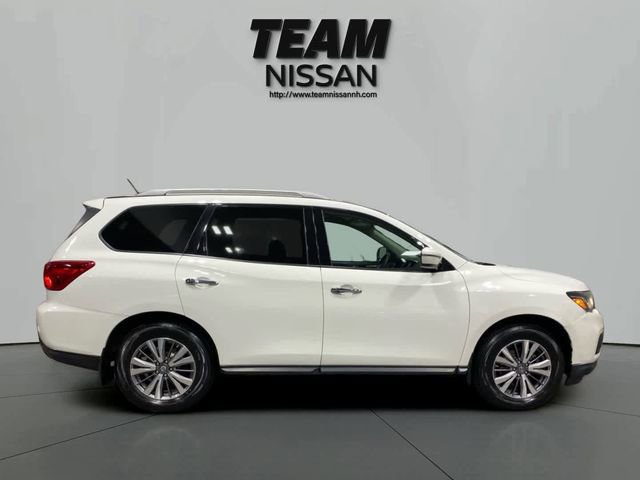 Used 2018 Nissan Pathfinder S image 8