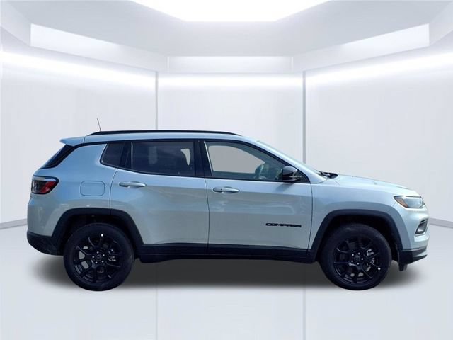New 2026 Jeep Compass Latitude AWD/4WD image 22