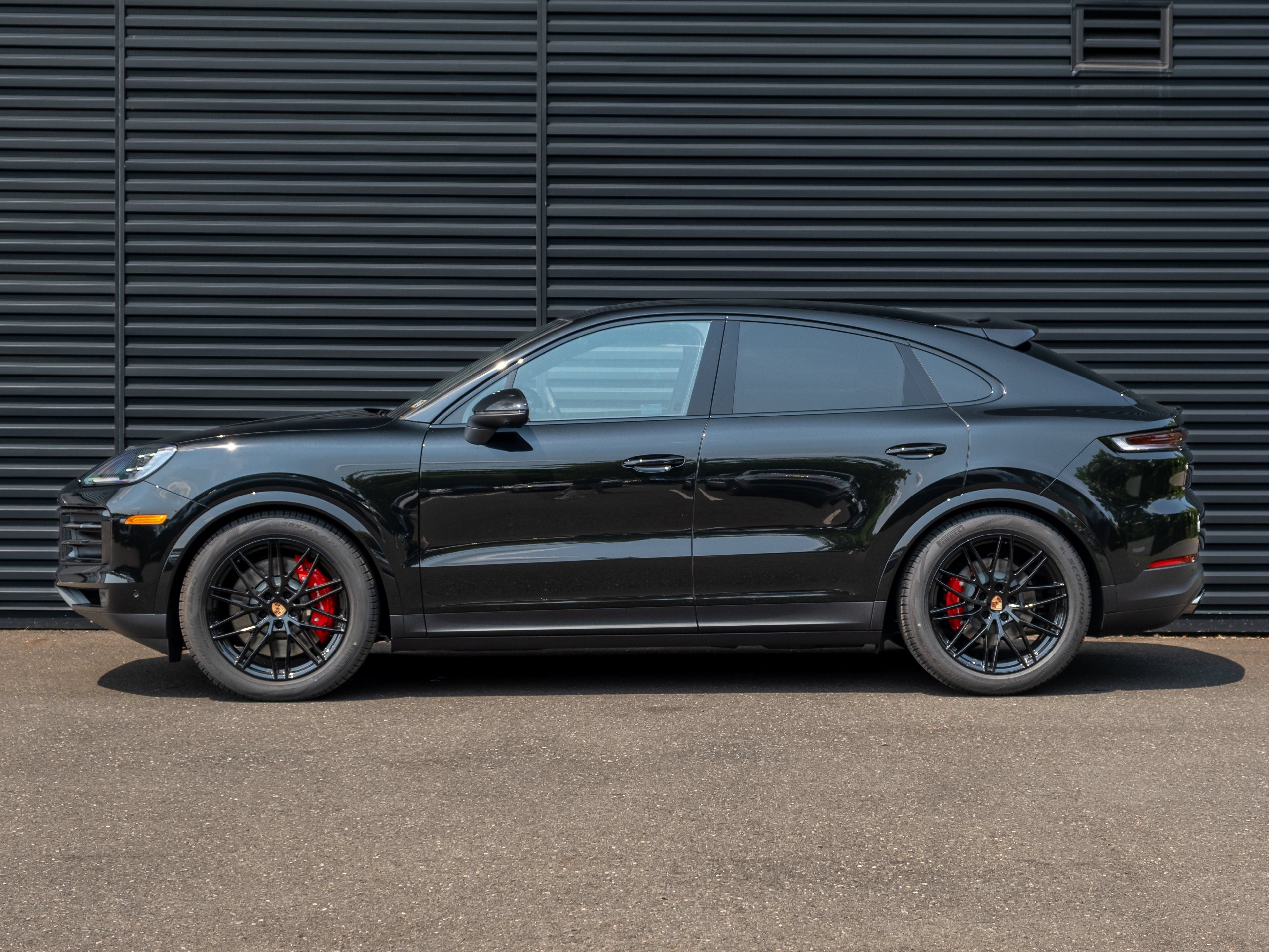 New 2026 Porsche Cayenne S AWD/4WD image 2