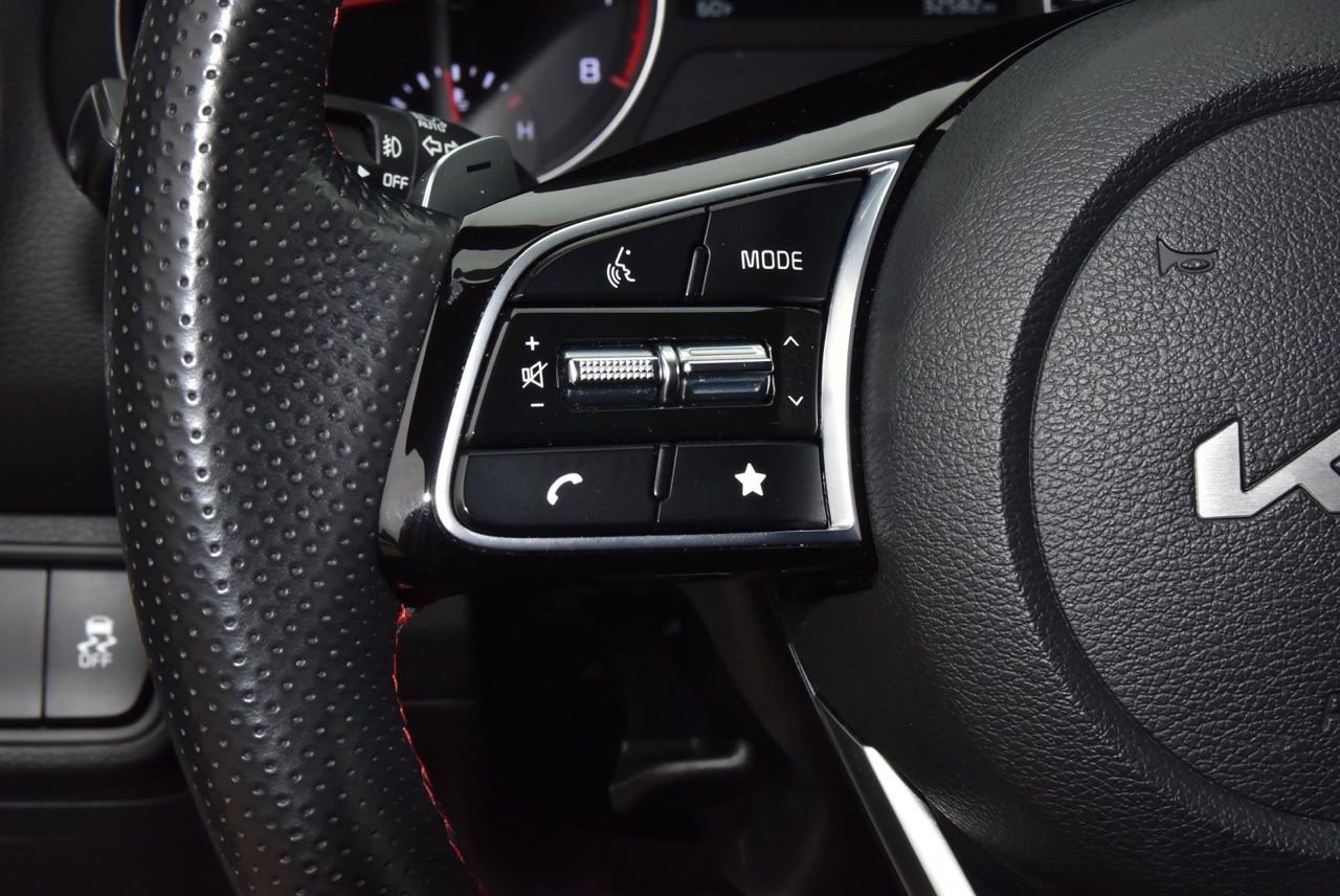 Used 2022 Kia Forte GT w/ GT Technology Package FWD image 23