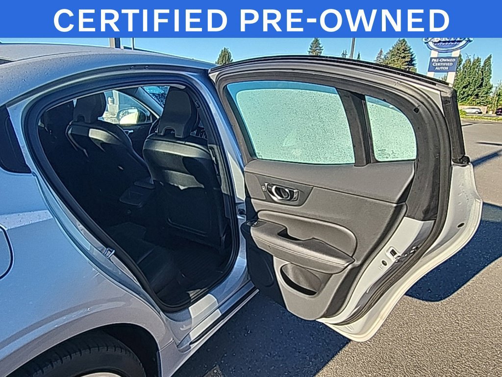 Used 2024 Volvo S60 B5 Plus AWD/4WD image 17