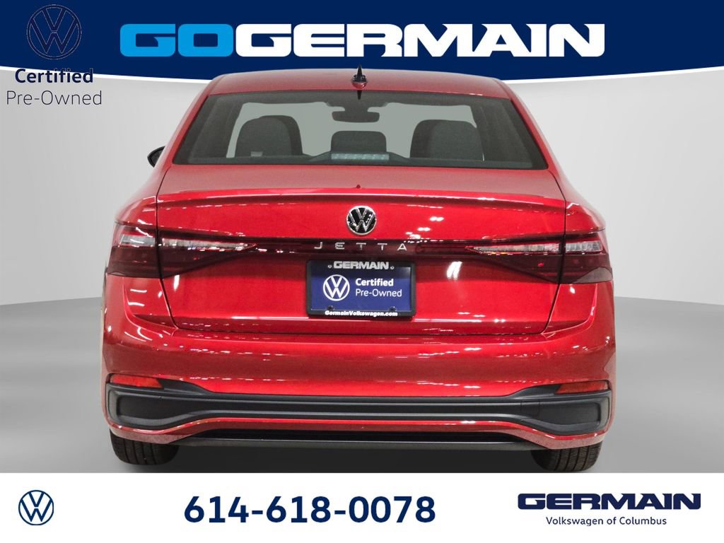 Used 2025 Volkswagen Jetta Sport image 10
