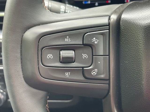 Used 2024 GMC Yukon AT4 image 8