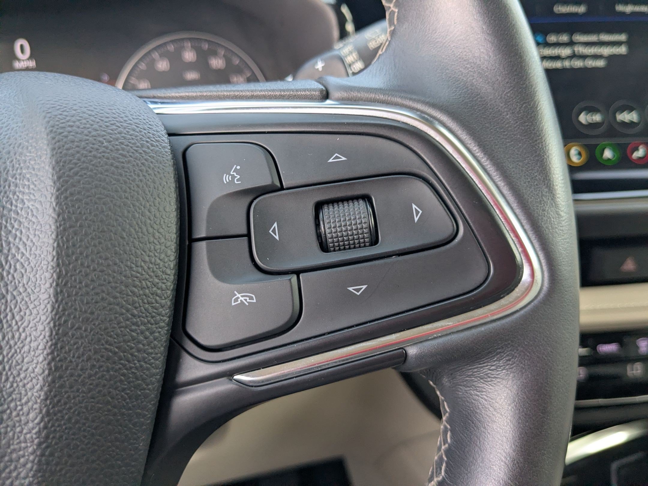 Certified 2022 Buick Envision Avenir w/ Technology Package II AWD/4WD image 20