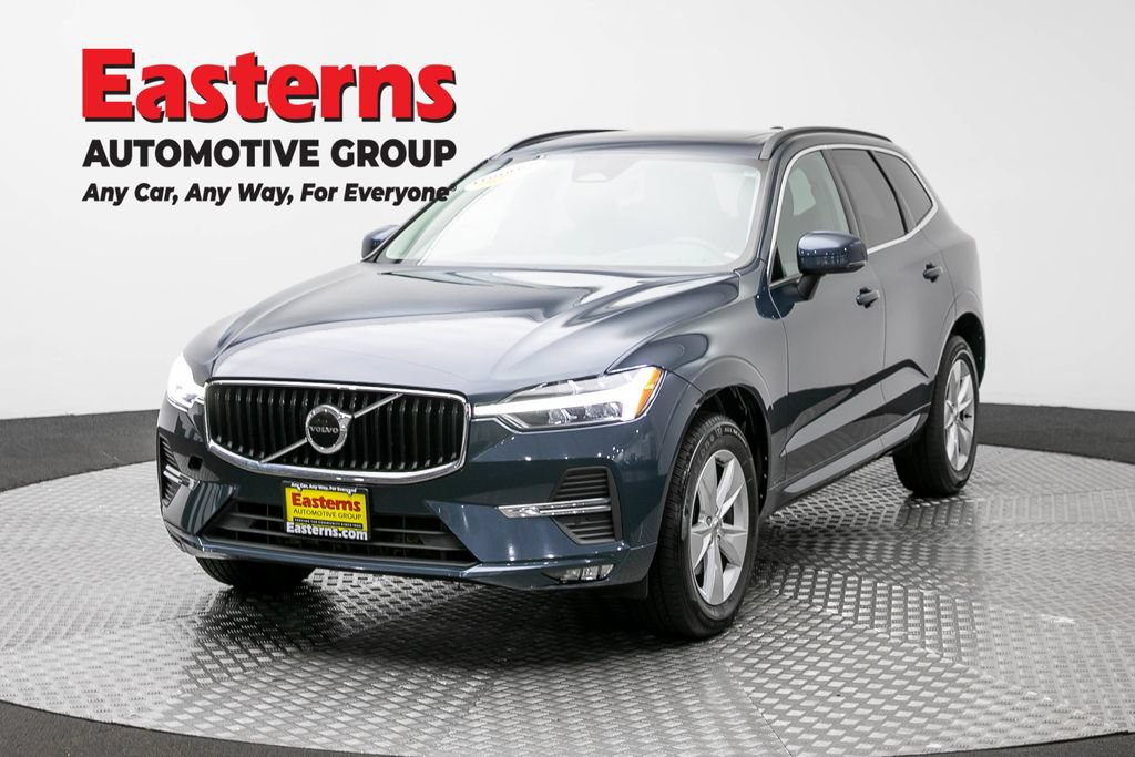 Used 2022 Volvo XC60 B5 Momentum AWD/4WD image 1