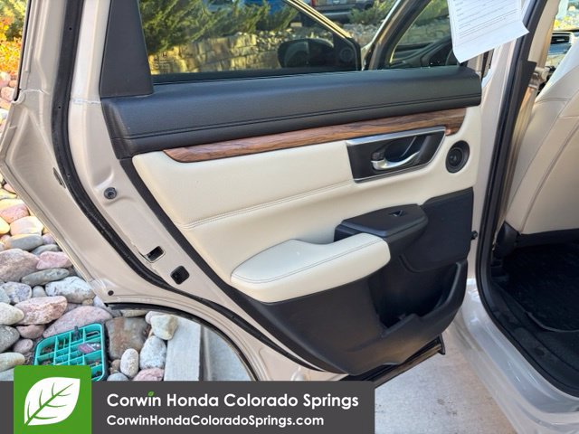 Used 2018 Honda CR-V Touring image 17