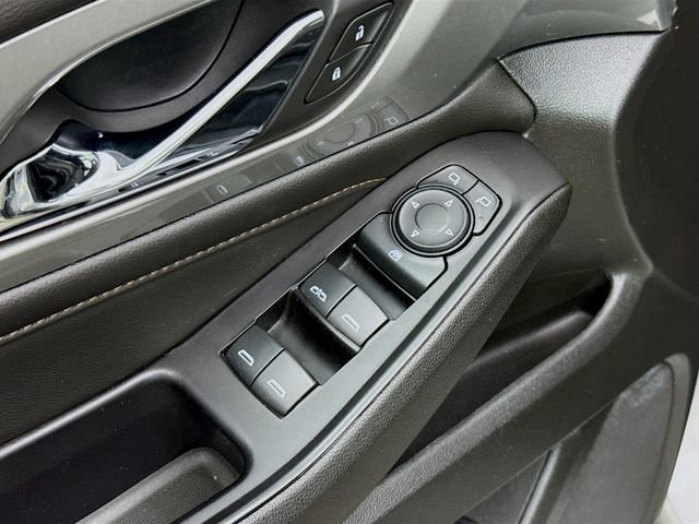 Used 2018 Chevrolet Traverse LT image 19